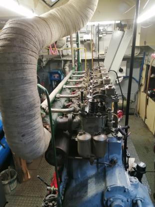 Hafenschlepper Motorraum